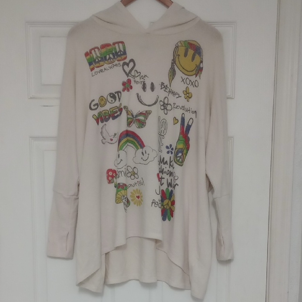 Lauren Moshi Cream Graphic Women's Sweater